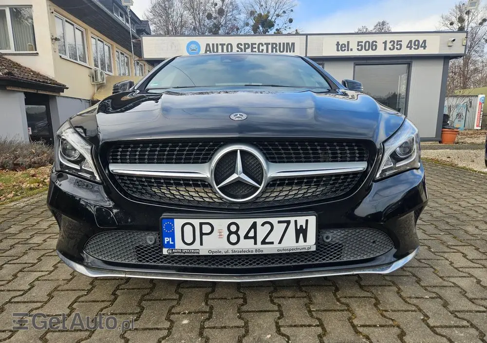 MERCEDES-BENZ CLA 200 UrbanStyle Edition