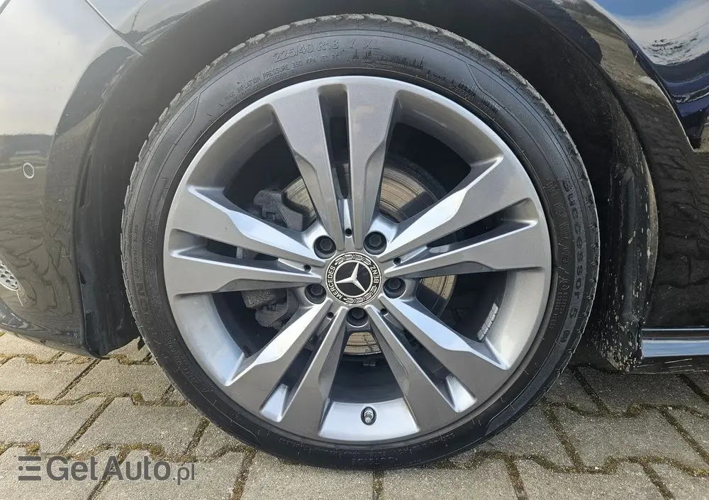 MERCEDES-BENZ CLA 200 UrbanStyle Edition