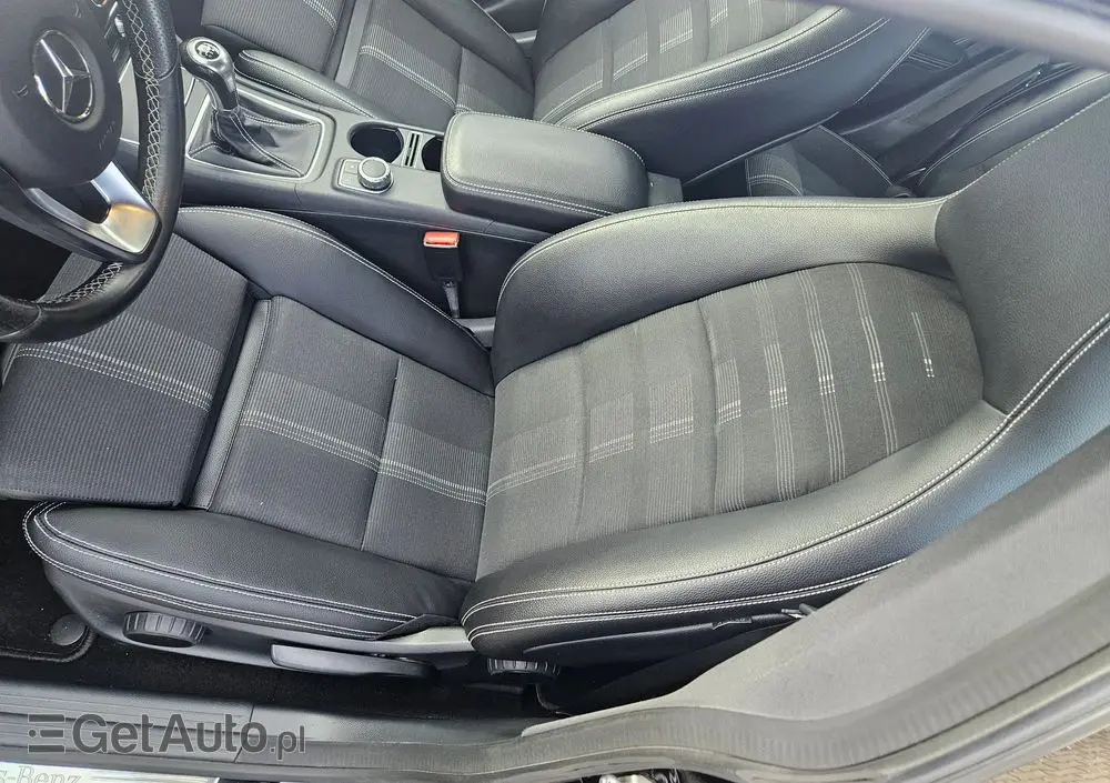 MERCEDES-BENZ CLA 200 UrbanStyle Edition