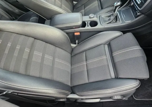 MERCEDES-BENZ CLA 200 UrbanStyle Edition