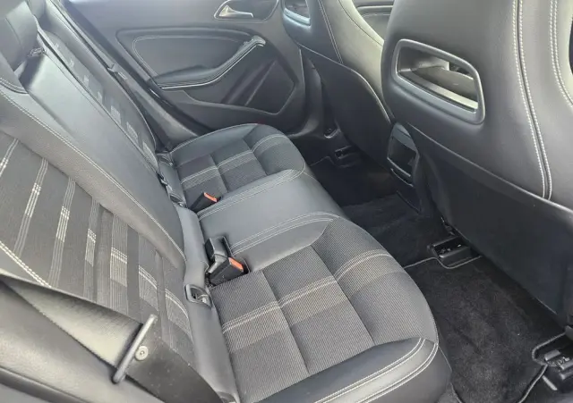 MERCEDES-BENZ CLA 200 UrbanStyle Edition