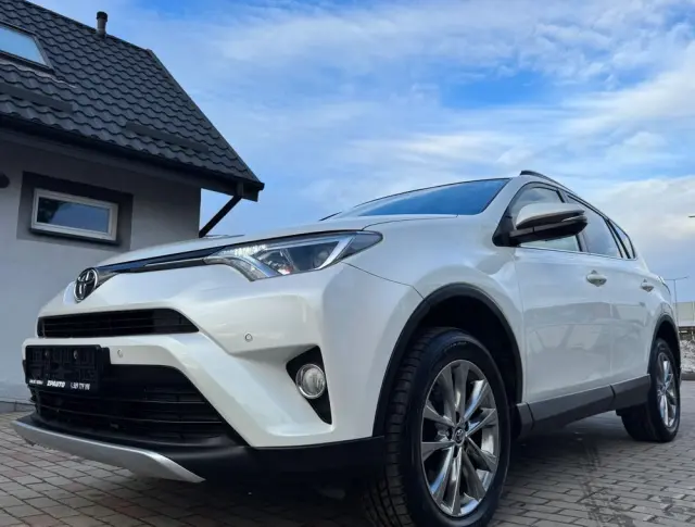 TOYOTA RAV4 