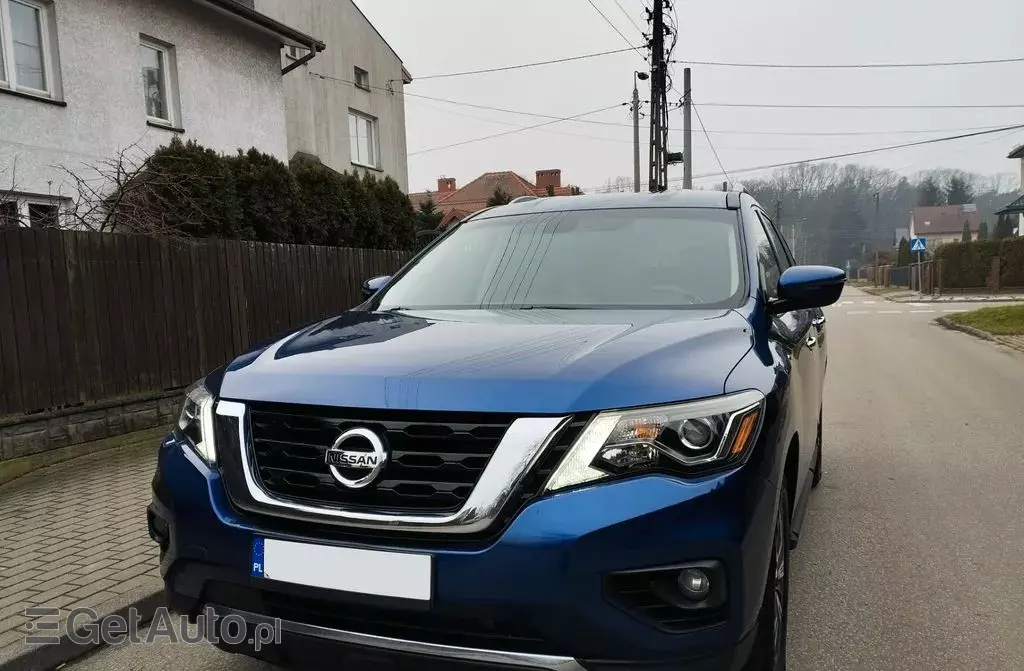NISSAN Pathfinder 