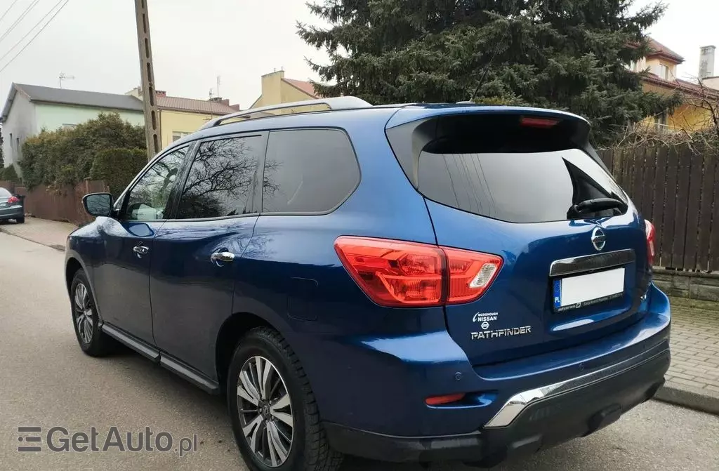 NISSAN Pathfinder 