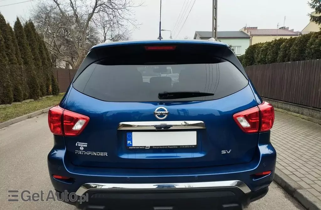 NISSAN Pathfinder 