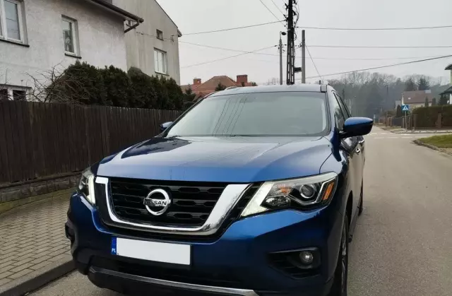 NISSAN Pathfinder 