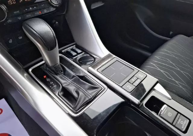 MITSUBISHI Eclipse Cross 1.5 T Intense CVT