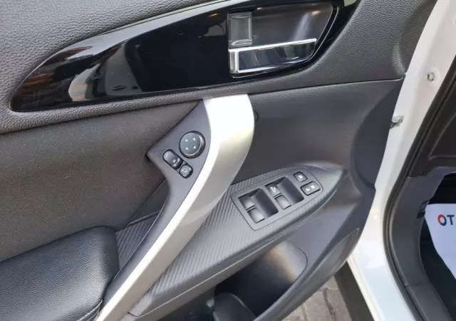 MITSUBISHI Eclipse Cross 1.5 T Intense CVT