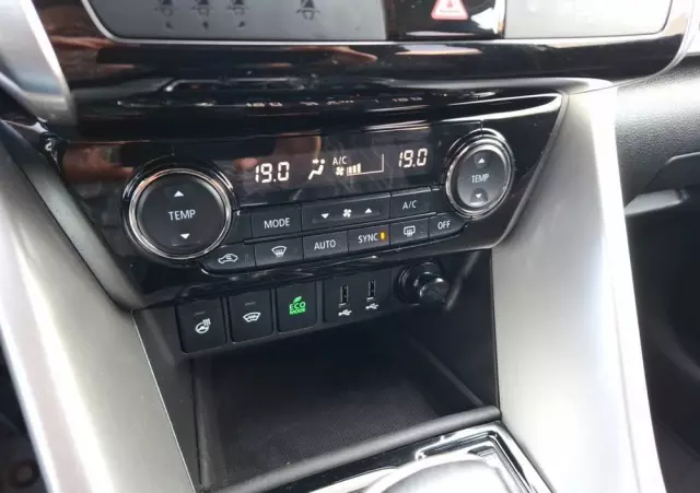 MITSUBISHI Eclipse Cross 1.5 T Intense CVT