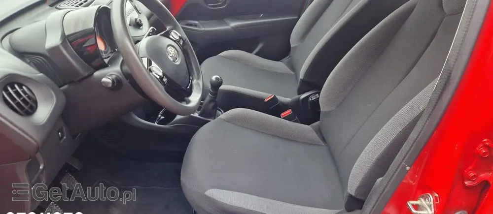 TOYOTA Aygo 1.0 VVT-i Color Edition
