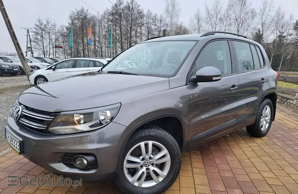 VOLKSWAGEN Tiguan 