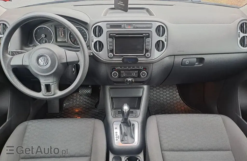 VOLKSWAGEN Tiguan 