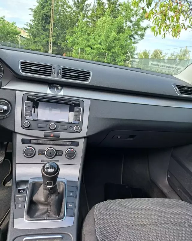 VOLKSWAGEN Passat 2.0 TDI BlueMotion Technology Comfortline