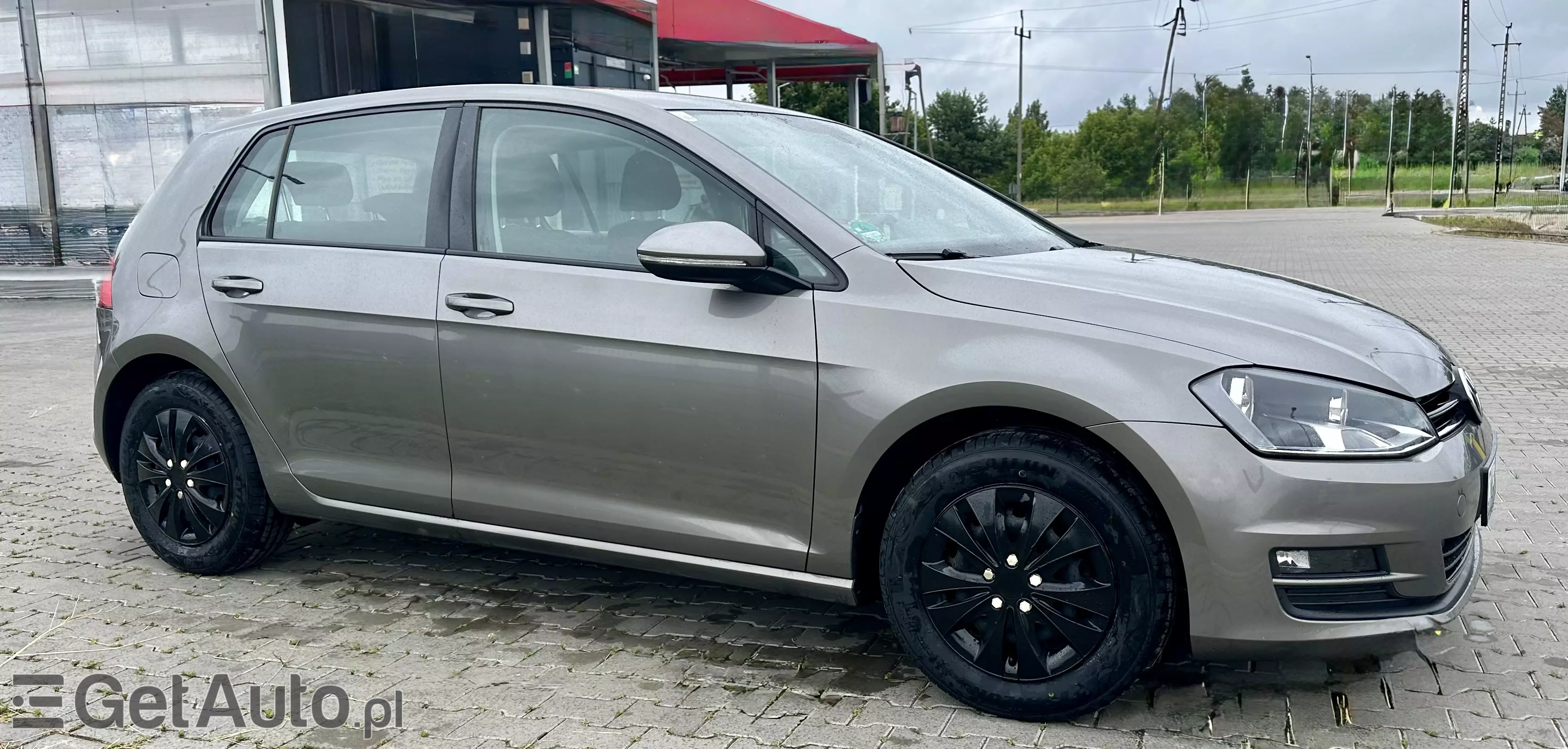 VOLKSWAGEN Golf Start