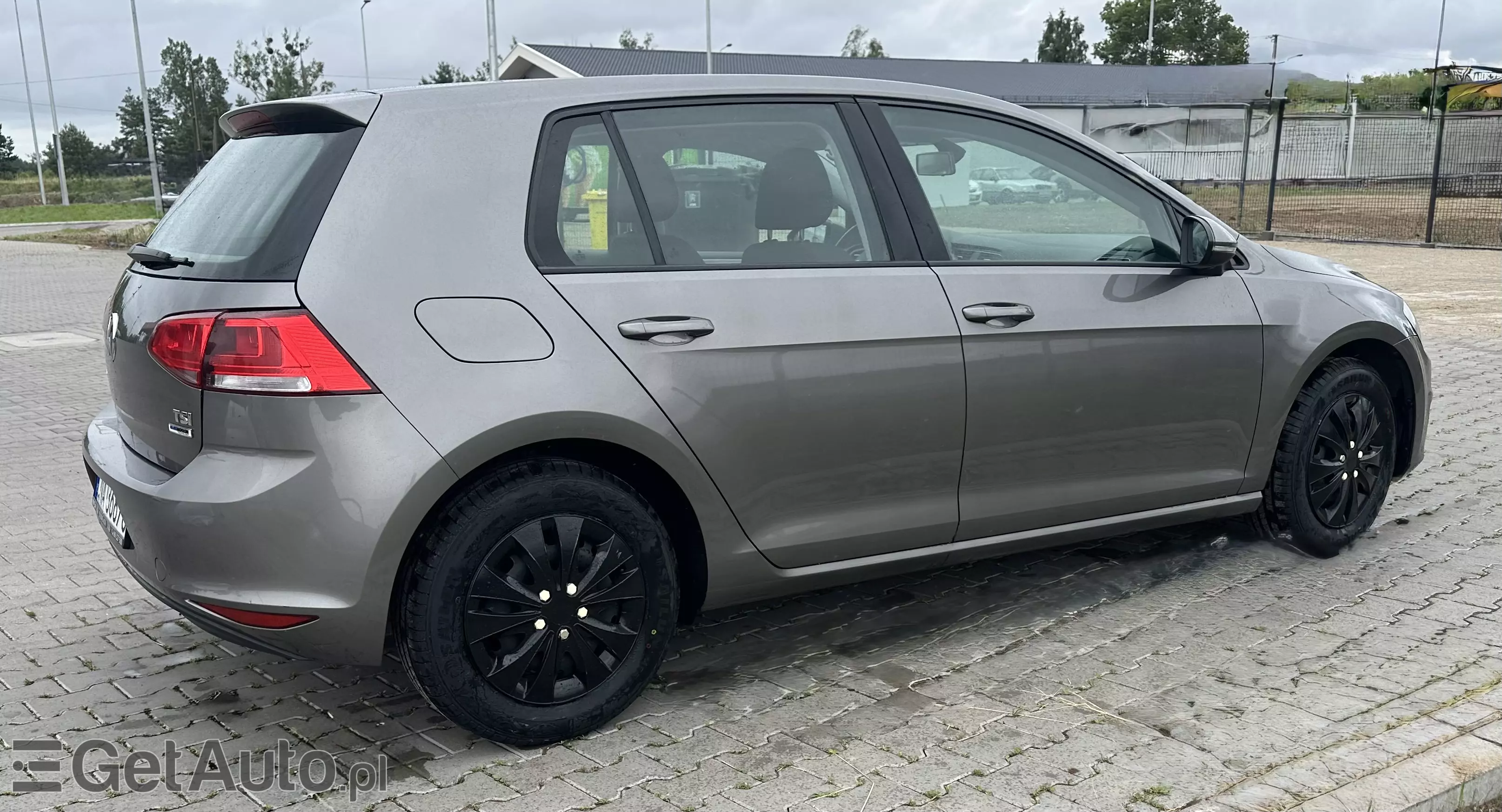 VOLKSWAGEN Golf Start