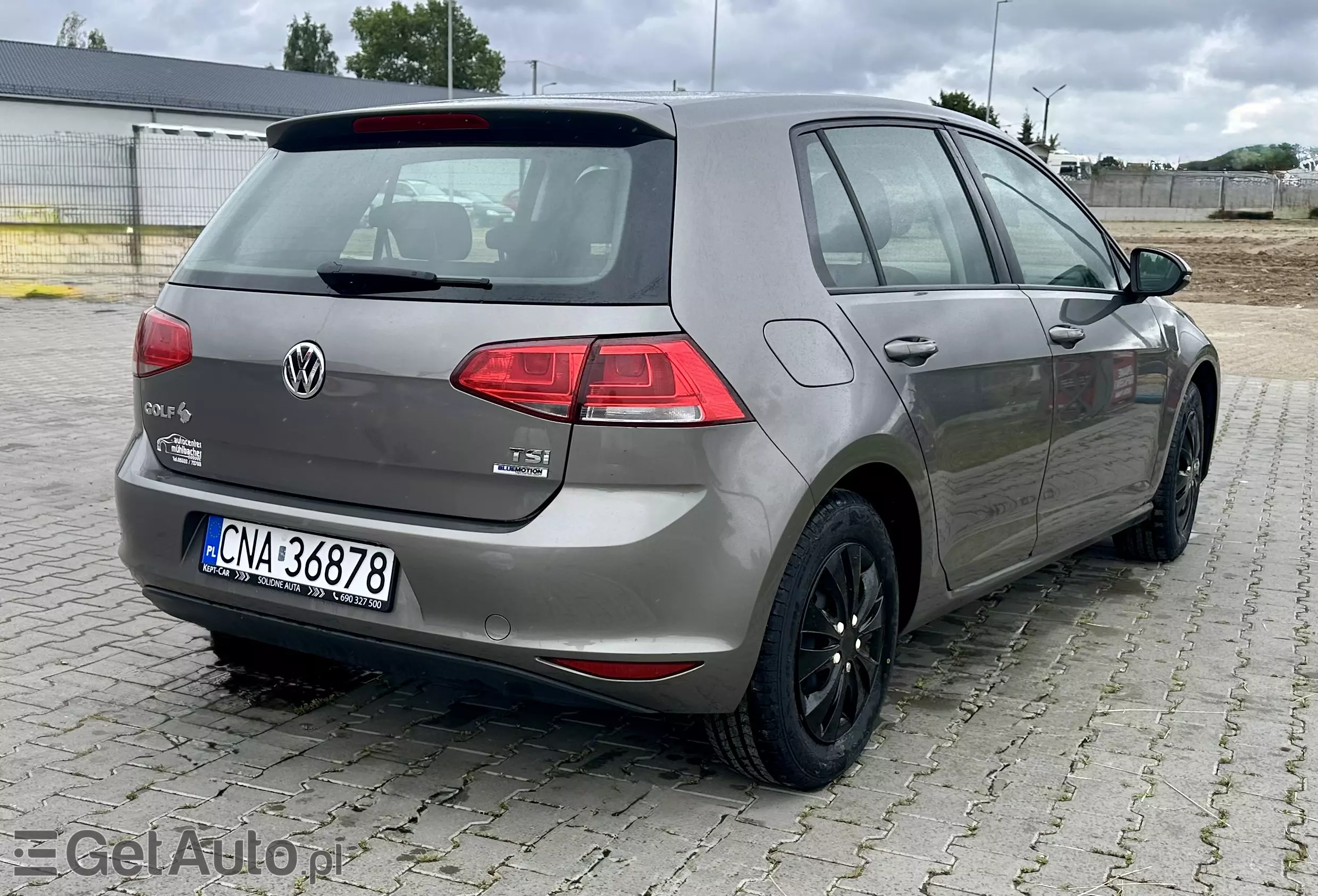 VOLKSWAGEN Golf Start