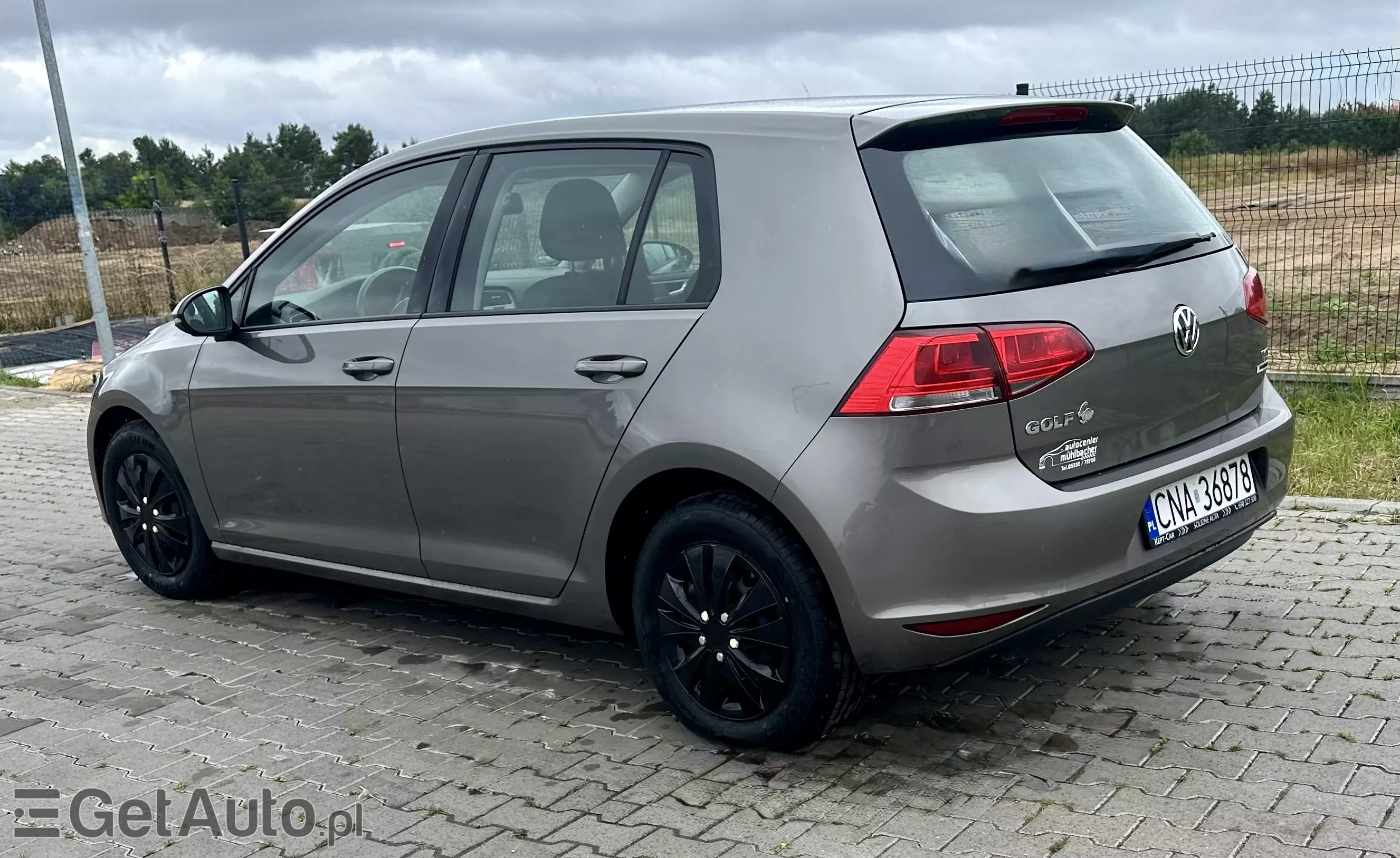 VOLKSWAGEN Golf Start