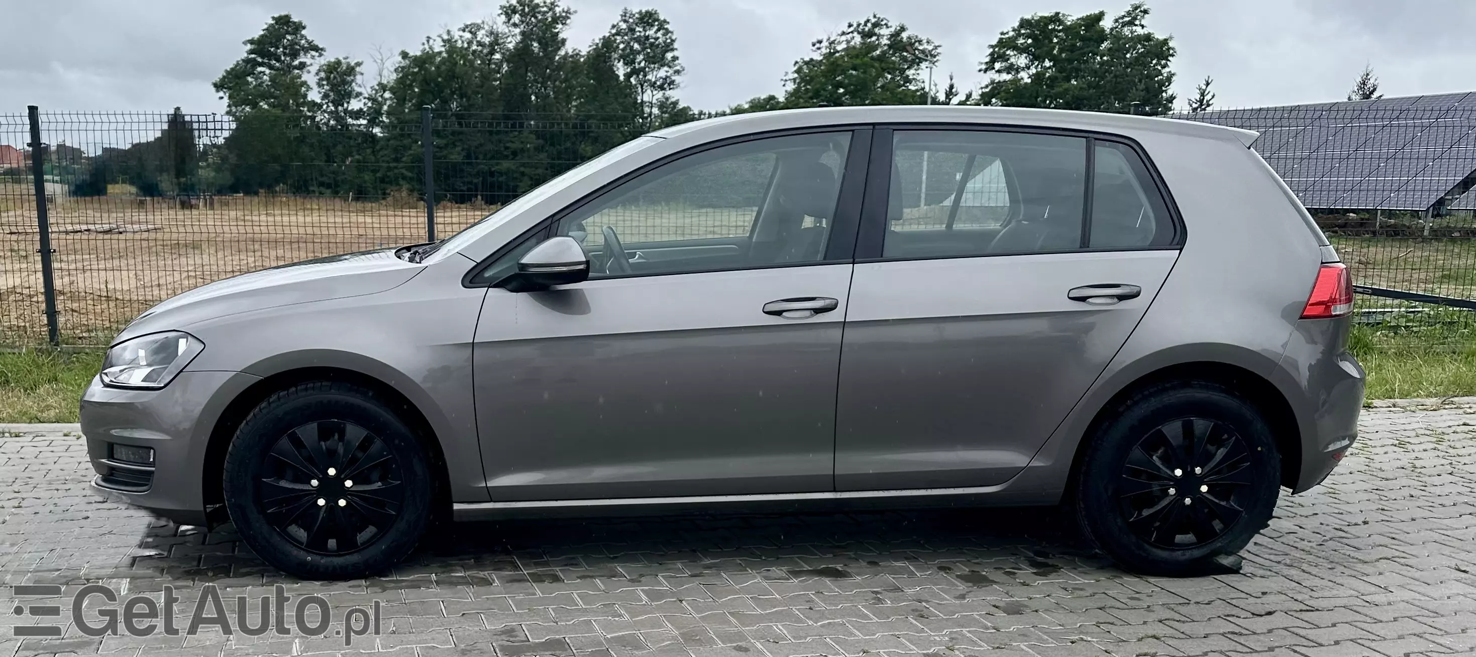 VOLKSWAGEN Golf Start