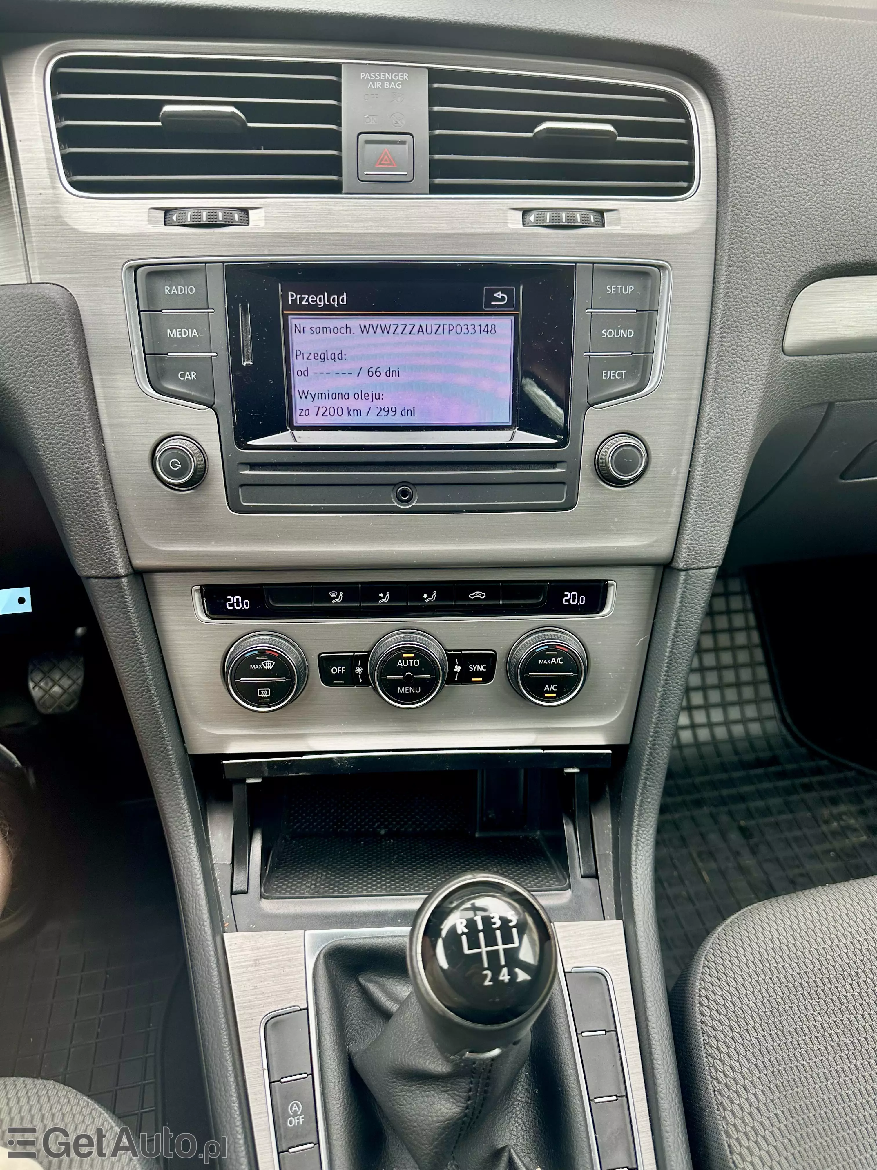 VOLKSWAGEN Golf Start