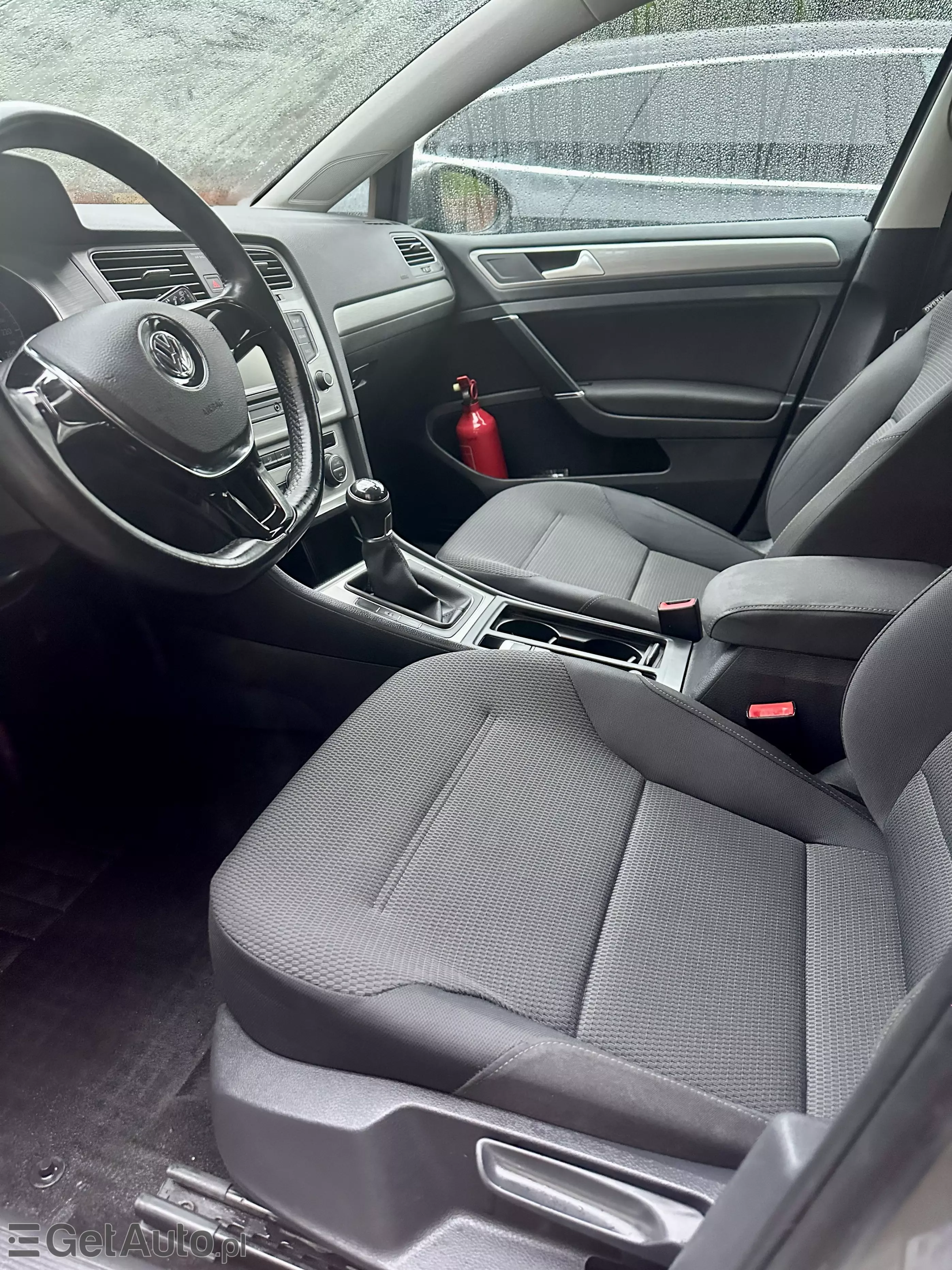 VOLKSWAGEN Golf Start