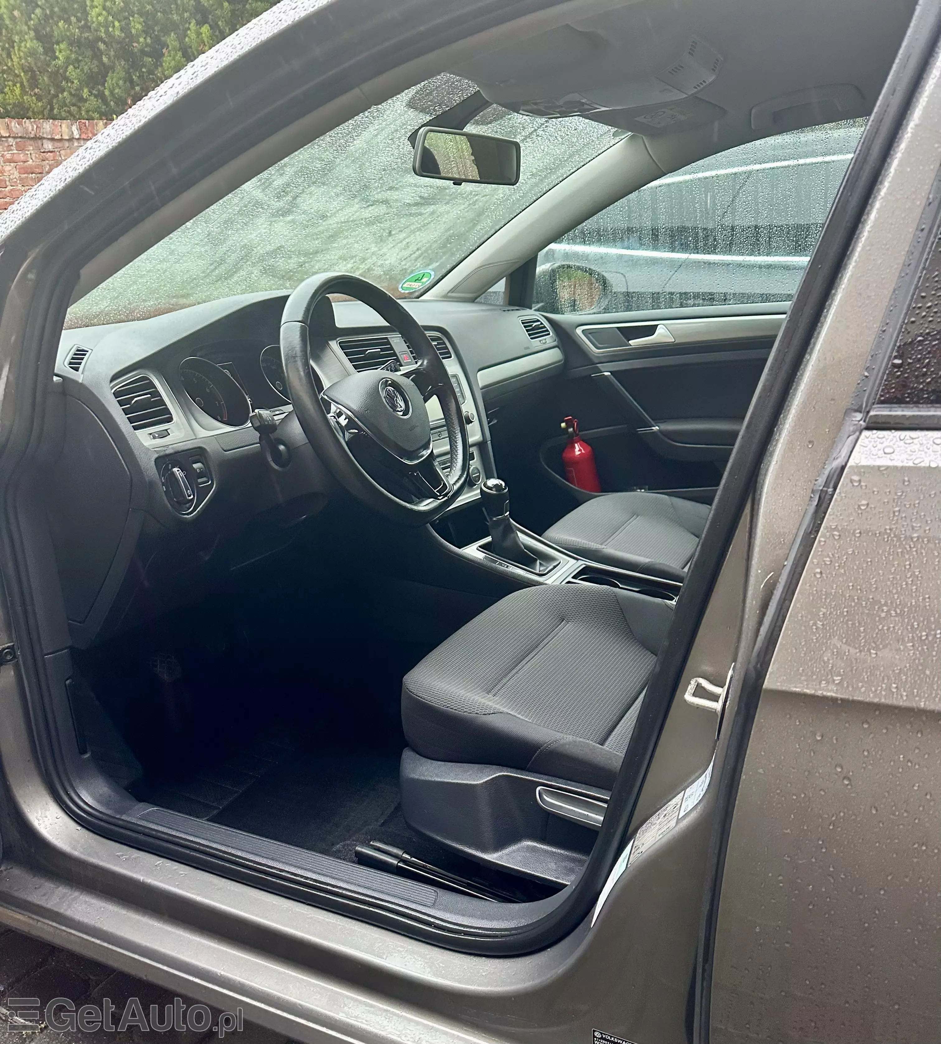 VOLKSWAGEN Golf Start