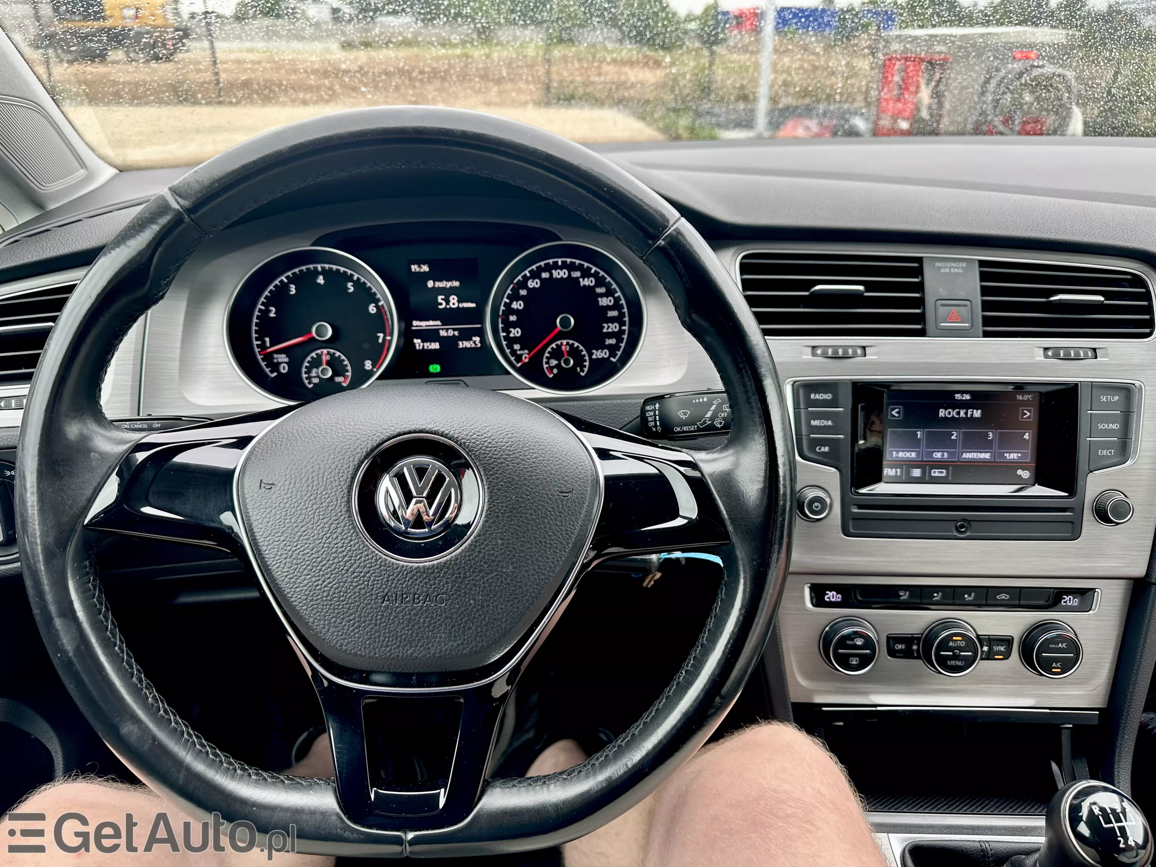 VOLKSWAGEN Golf Start