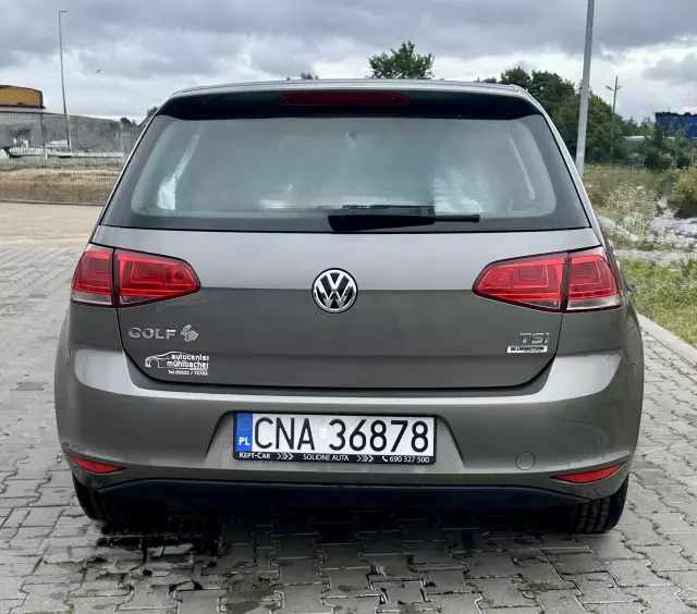VOLKSWAGEN Golf Start