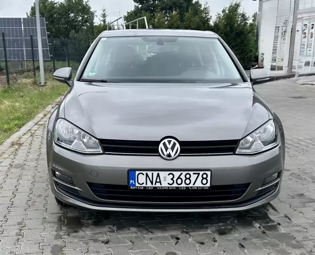 VOLKSWAGEN Golf Start