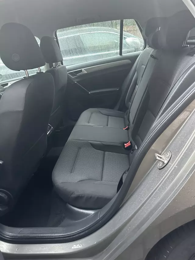 VOLKSWAGEN Golf Start