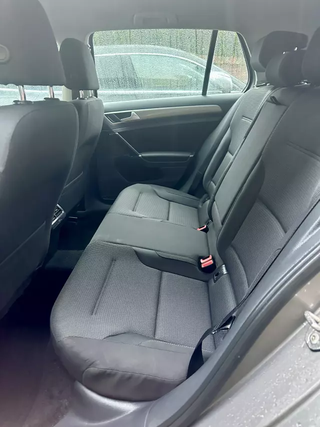 VOLKSWAGEN Golf Start