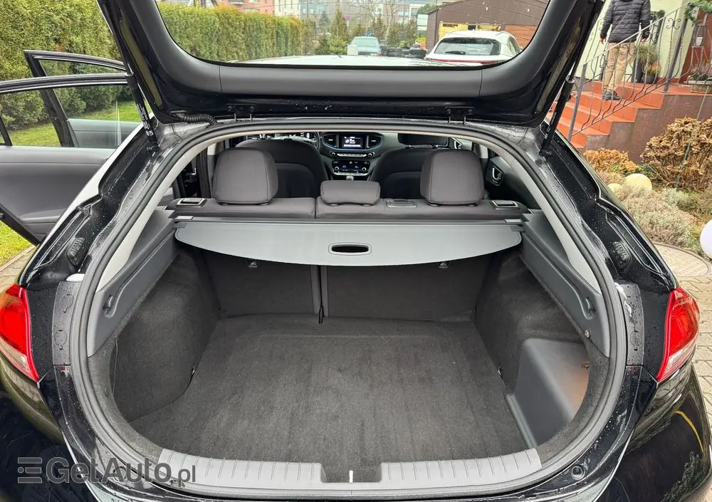 HYUNDAI IONIQ 1.6 GDI Advantage