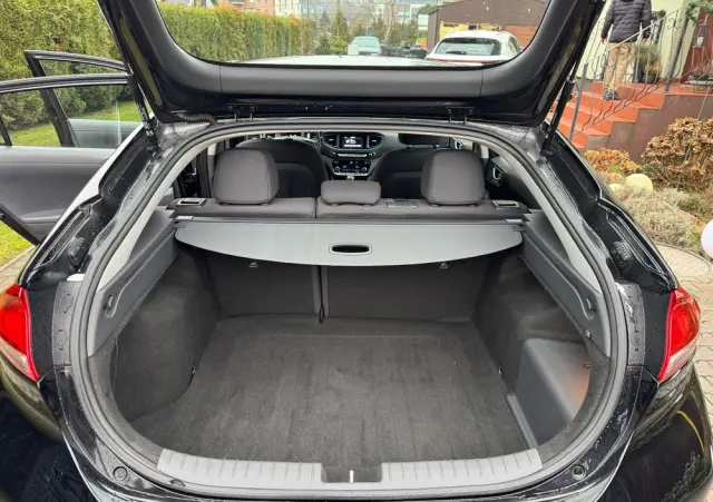 HYUNDAI IONIQ 1.6 GDI Advantage