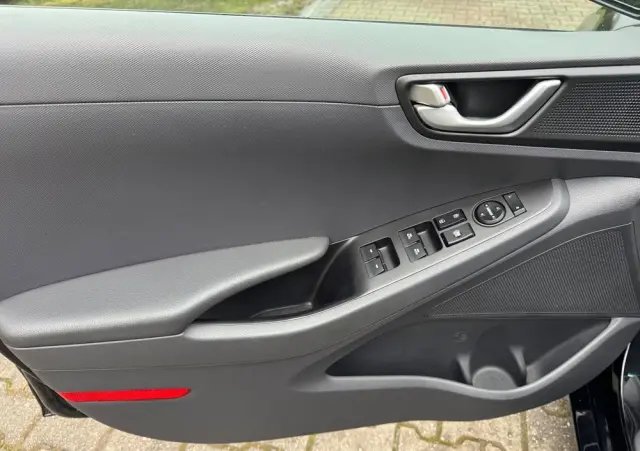 HYUNDAI IONIQ 1.6 GDI Advantage