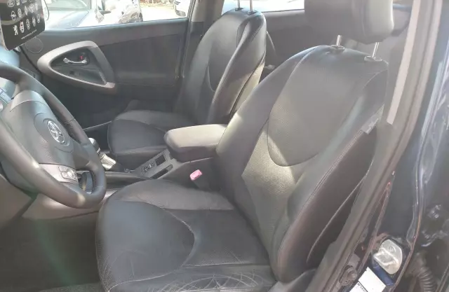 TOYOTA RAV4 2.2 D-CAT (177 KM) 4WD