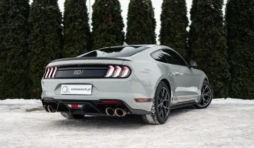 FORD Mustang 