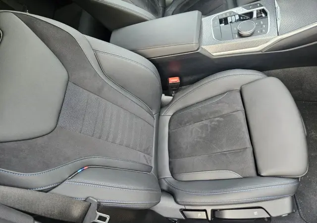 BMW Seria 3 320d xDrive M Sport Shadow