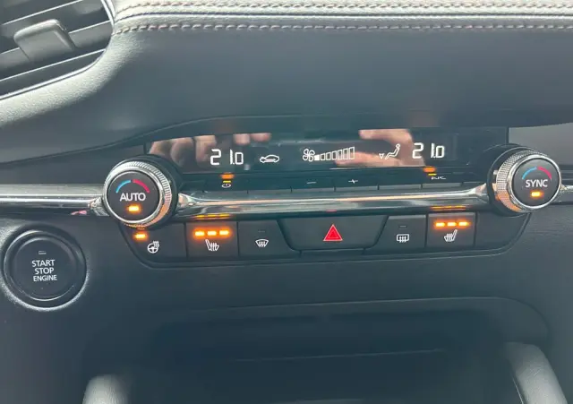 MAZDA 3 2.0 mHEV Kanjo