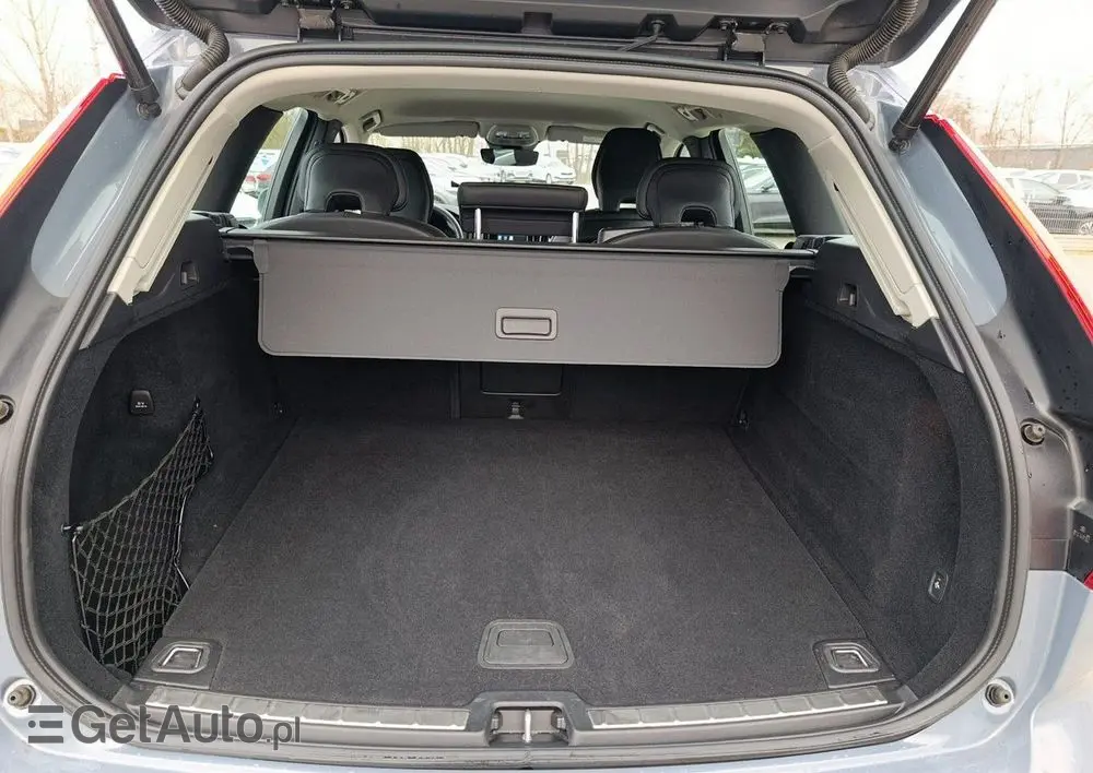 VOLVO XC 60 B4 D AWD Plus Bright