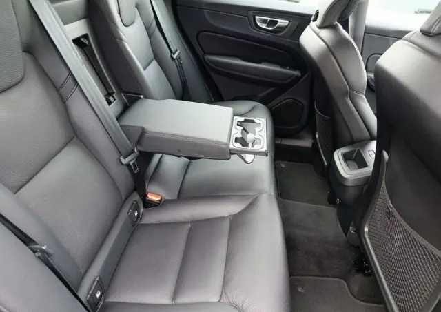 VOLVO XC 60 B4 D AWD Plus Bright
