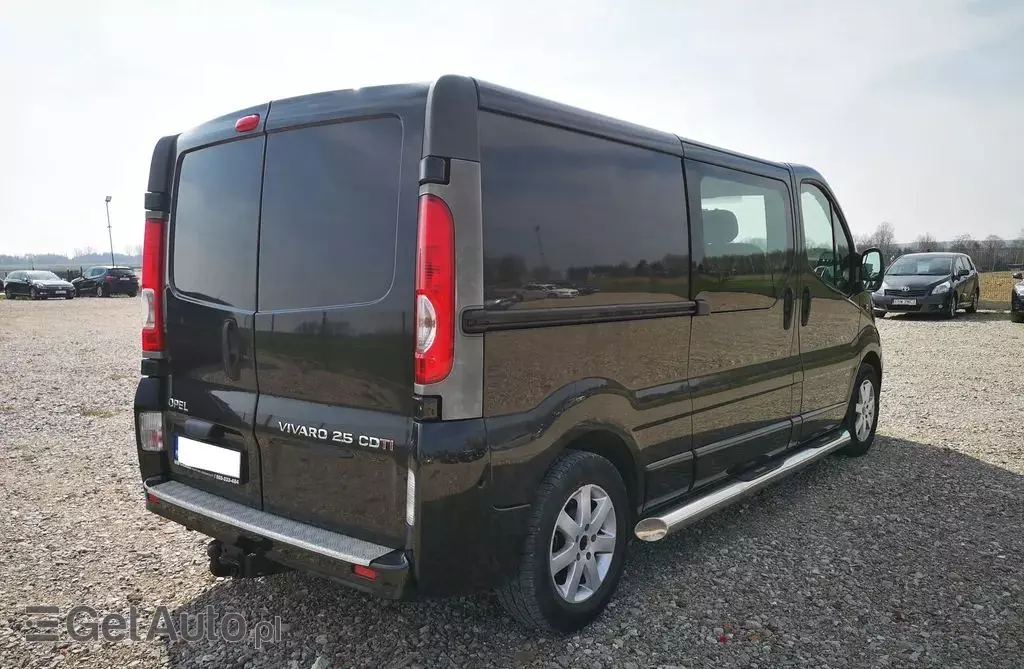OPEL Vivaro 