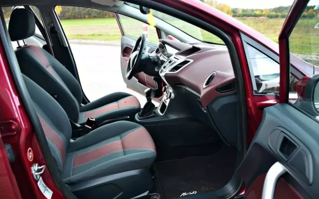 FORD Fiesta 