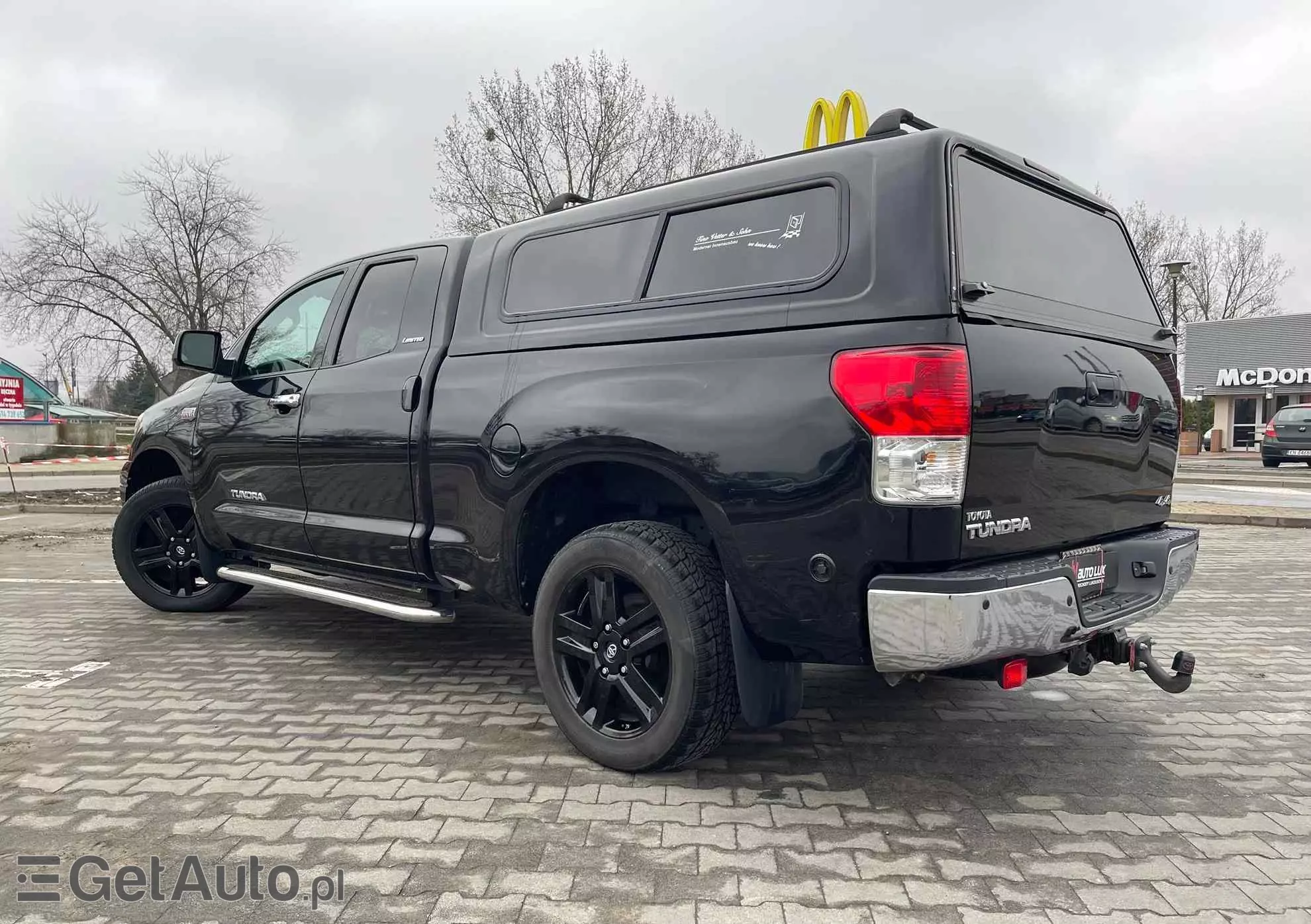 TOYOTA Tundra 5.7 4x4 Double Cab Limited