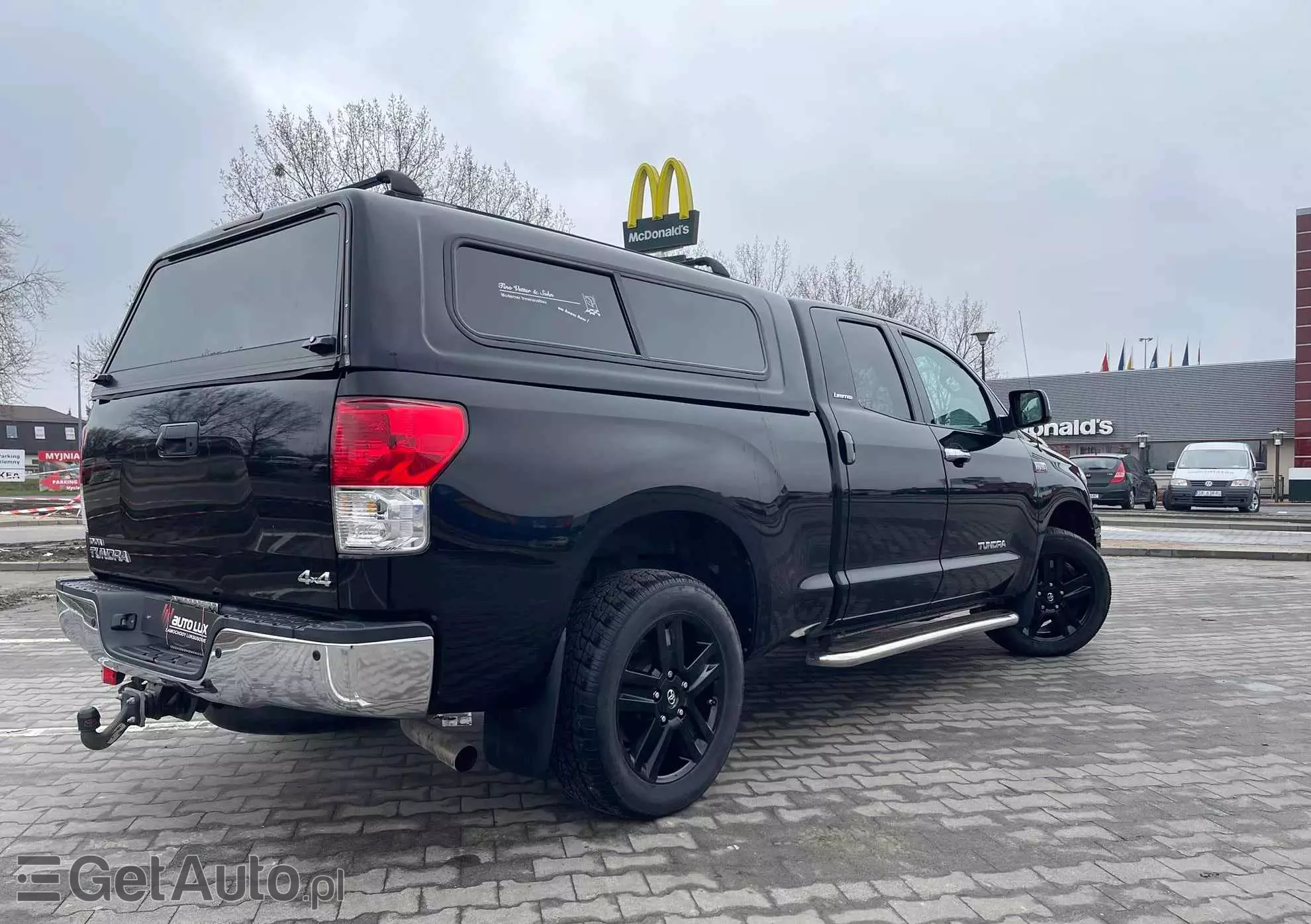 TOYOTA Tundra 5.7 4x4 Double Cab Limited