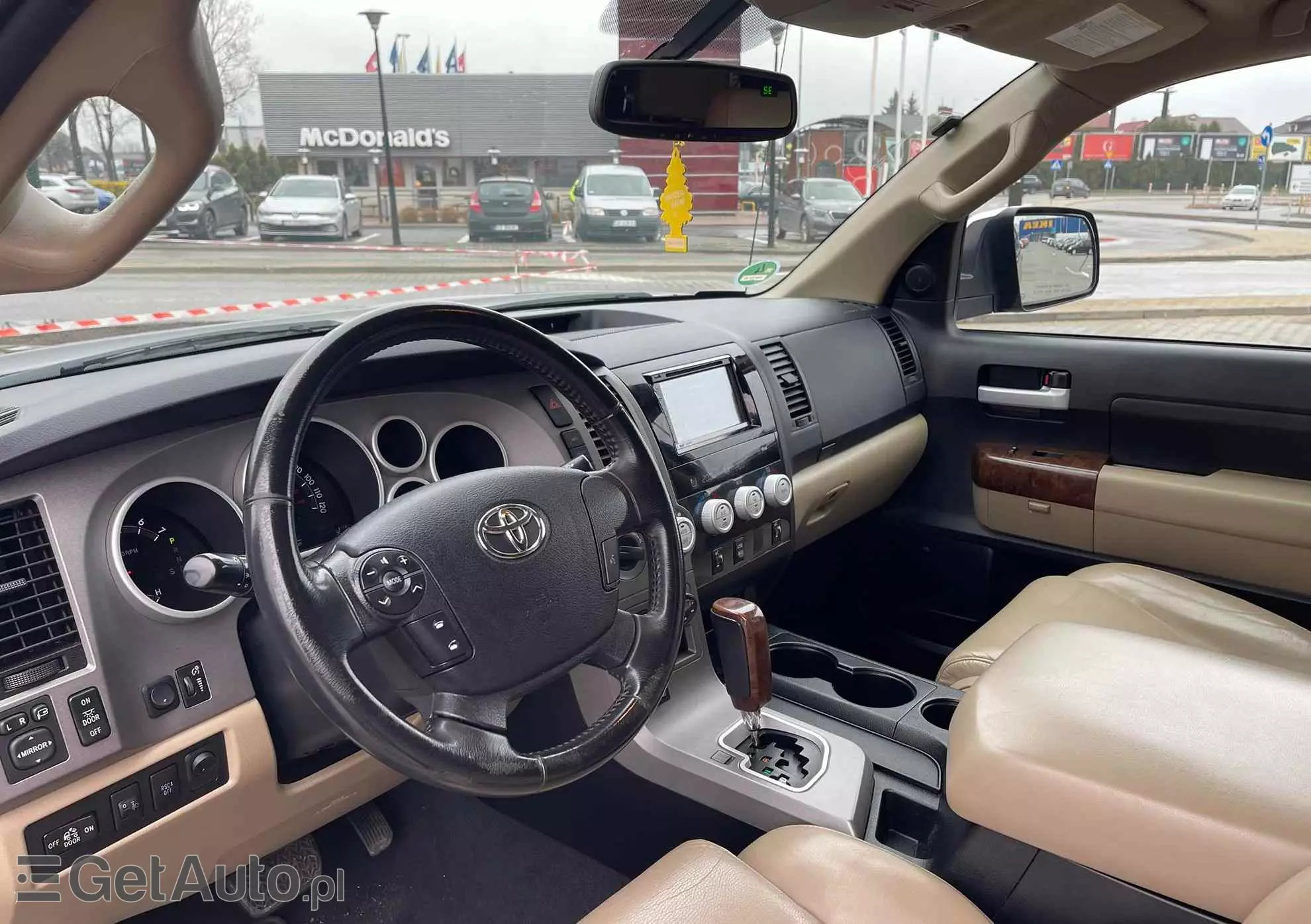 TOYOTA Tundra 5.7 4x4 Double Cab Limited