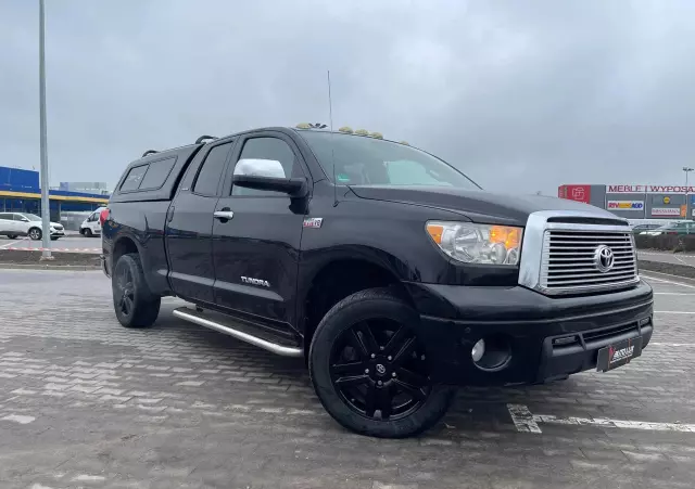 TOYOTA Tundra 5.7 4x4 Double Cab Limited
