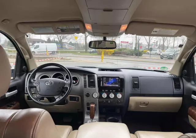 TOYOTA Tundra 5.7 4x4 Double Cab Limited