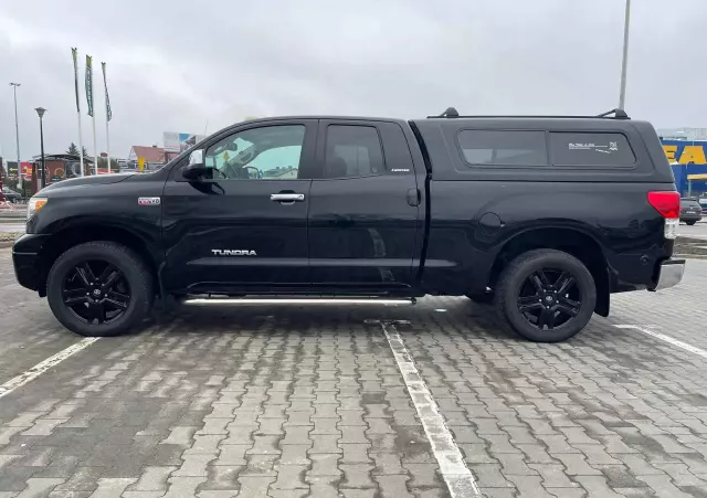 TOYOTA Tundra 5.7 4x4 Double Cab Limited