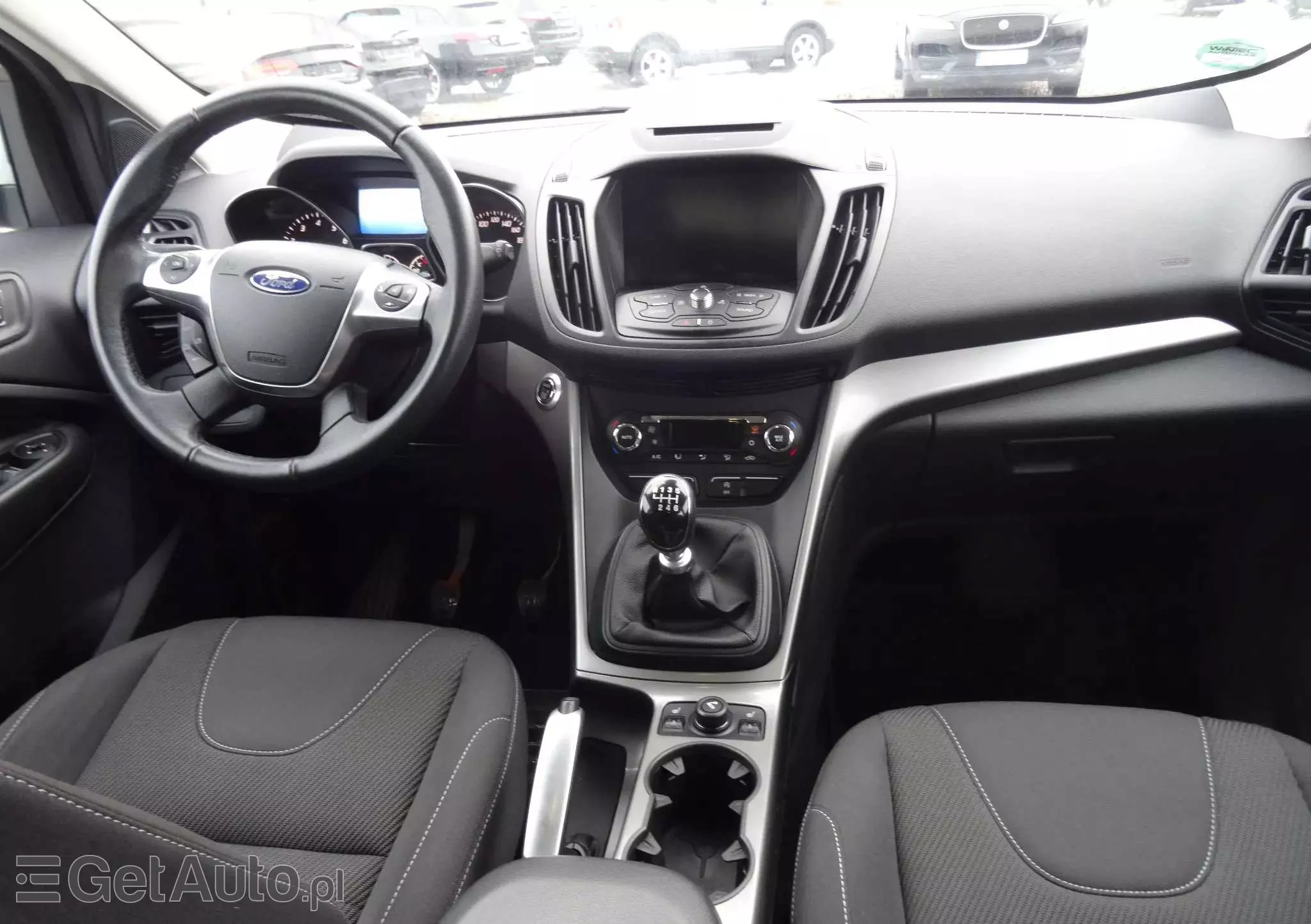 FORD Kuga 1.5 EcoBoost 2x4 Black & Silver