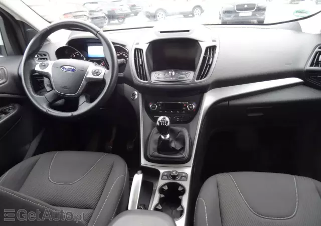 FORD Kuga 1.5 EcoBoost 2x4 Black & Silver