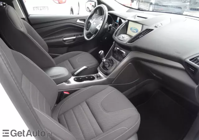 FORD Kuga 1.5 EcoBoost 2x4 Black & Silver